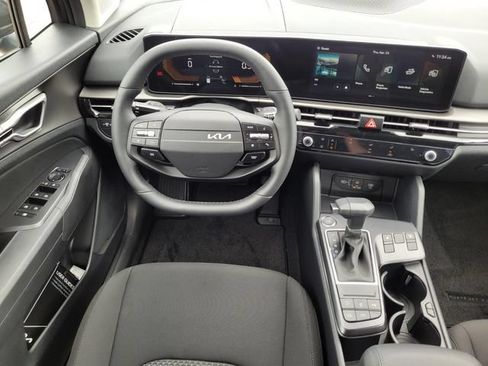 New 2026 Kia Sportage LX AWD/4WD image 12