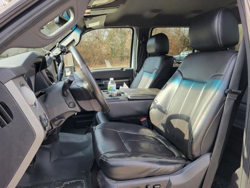 Used 2016 Ford F350 Lariat w/ FX4 Off-Road Package image 13