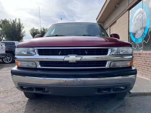 Used 2001 Chevrolet Tahoe LT w/ LT Preferred Equipment Group image 6