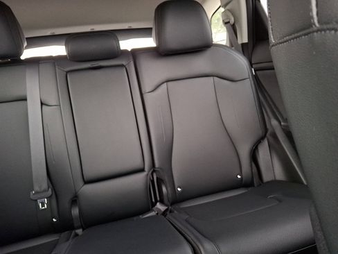 Used 2024 Kia Sportage EX image 20