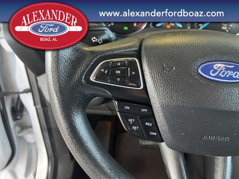 Used 2019 Ford Escape SE FWD image 20