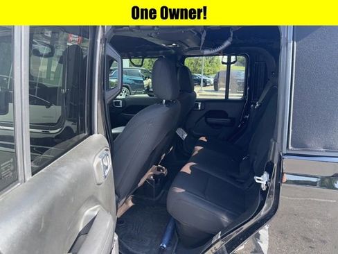 Used 2023 Jeep Gladiator Willys image 8