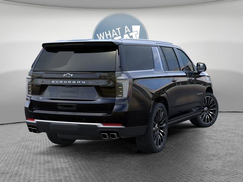 New 2026 Chevrolet Suburban High Country AWD/4WD image 4