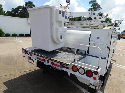 Used 2011 Ford F550 2WD Regular Cab Super Duty w/ PWR Equipment Group image 3