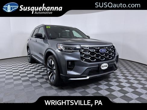 Used 2025 Ford Explorer Platinum w/ LUX Leather Package AWD/4WD image 1