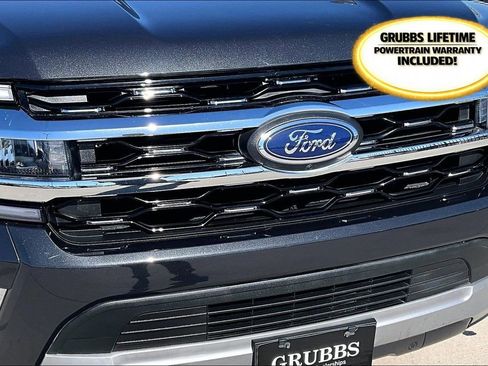 Used 2022 Ford Expedition Limited image 38