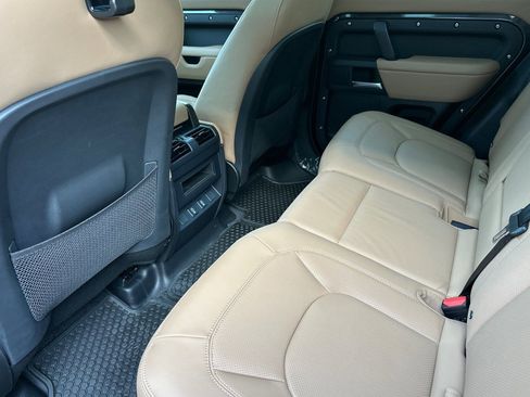 New 2026 Land Rover Defender 110 X-Dynamic SE image 23