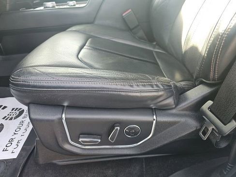 Used 2021 Ford Expedition Platinum image 25