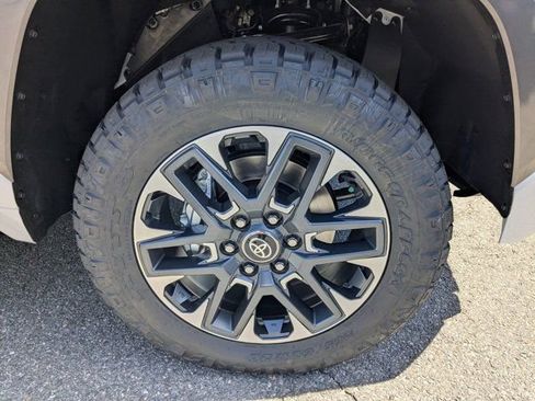 New 2026 Toyota Tundra Limited AWD/4WD image 11