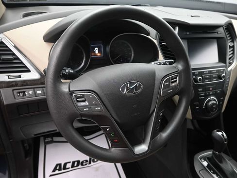 Used 2017 Hyundai Santa Fe Sport image 14