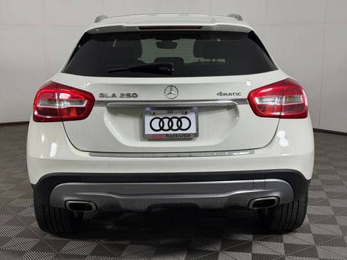 Used 2017 Mercedes-Benz GLA 250 4MATIC image 10