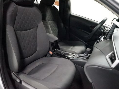 Used 2022 Toyota Corolla LE FWD image 25