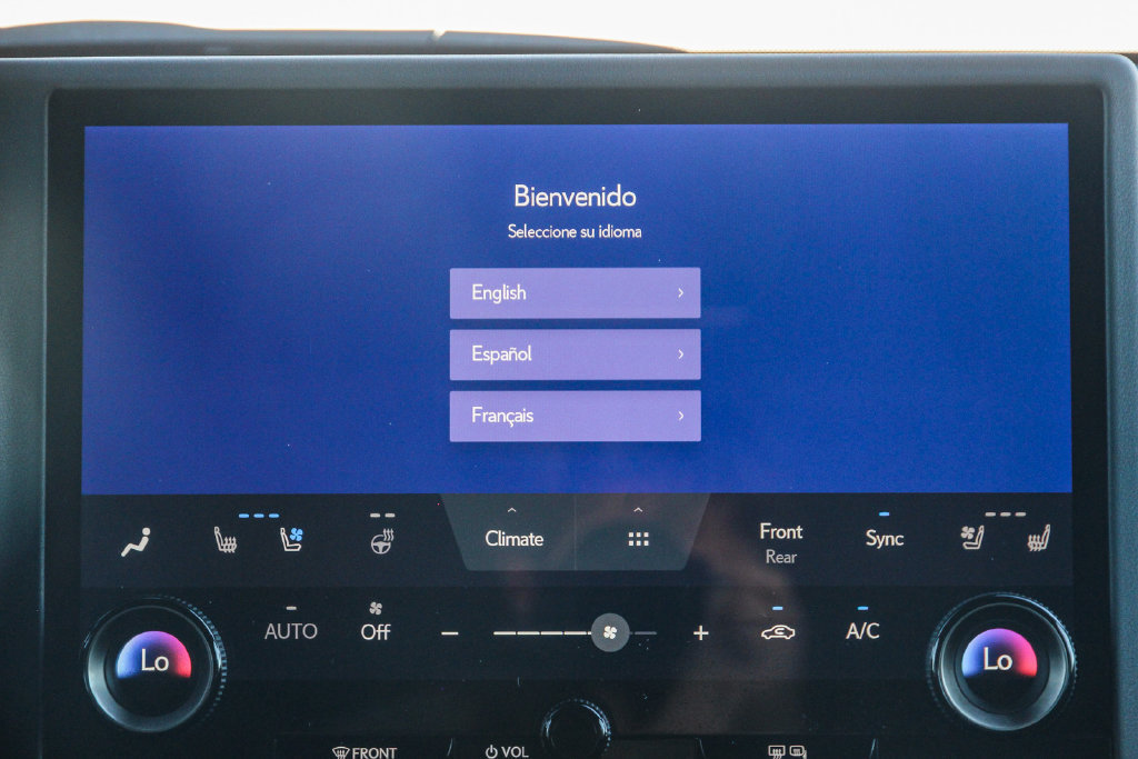 Certified 2025 Lexus GX 550 w/ Cold Area Package AWD/4WD image 15