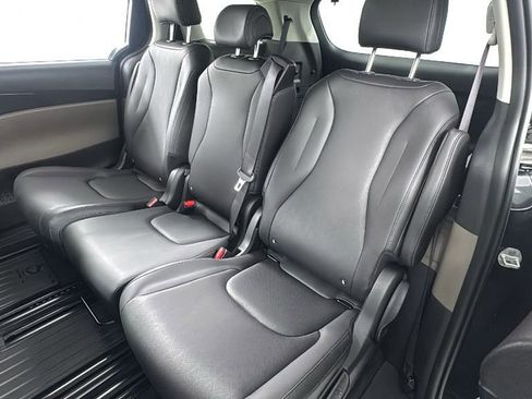 New 2026 Kia Carnival image 12