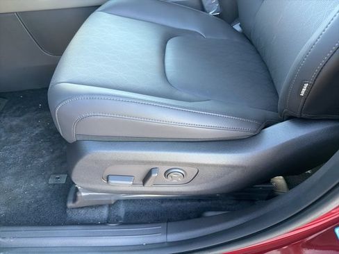 New 2026 Kia Carnival FWD image 14