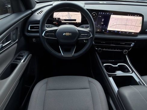 New 2026 Chevrolet Traverse LT FWD image 11