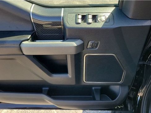 Used 2018 Ford F150 Raptor w/ Equipment Group 802A Luxury AWD/4WD image 17