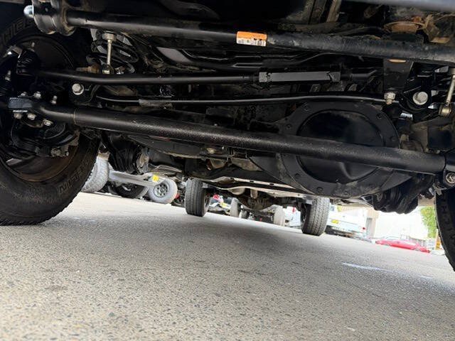 Used 2015 RAM 2500 Tradesman w/ Chrome Appearance Group AWD/4WD image 33