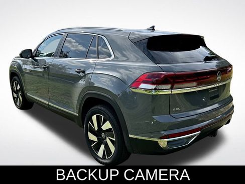 Used 2025 Volkswagen Atlas Cross Sport SEL image 4
