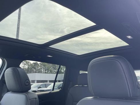 New 2026 Chevrolet Traverse LT w/ Sun and Wheel Package image 20