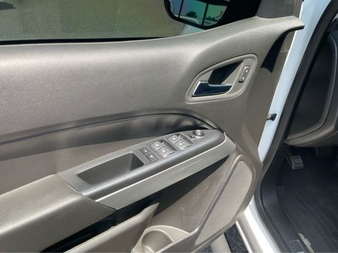 Used 2022 Chevrolet Colorado ZR2 AWD/4WD image 11
