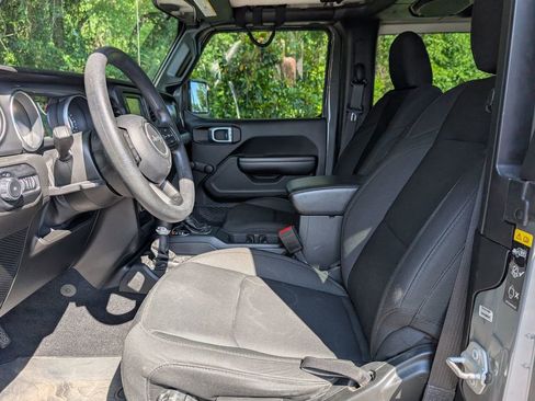 Used 2021 Jeep Wrangler Sport AWD/4WD image 15