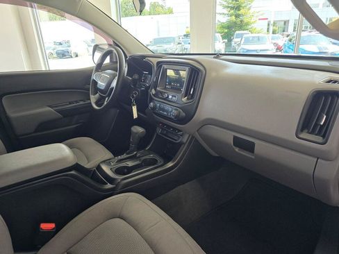 Used 2019 GMC Canyon 2WD Crew Cab w/ Convenience Package image 40
