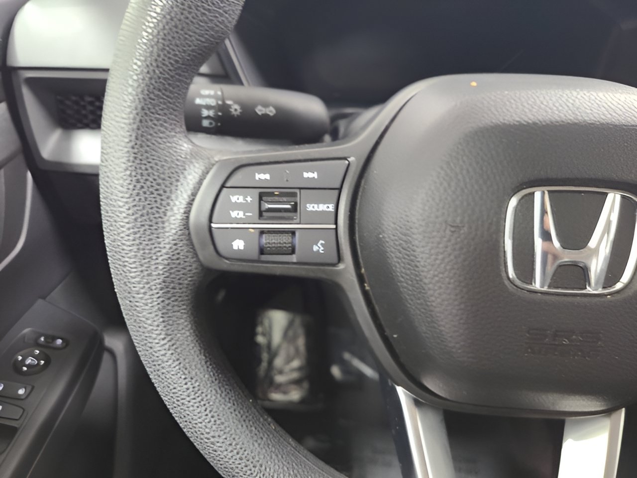Used 2024 Honda CR-V LX image 23