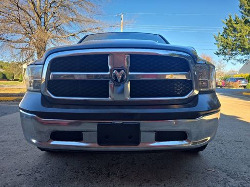 Used 2017 RAM 1500 ST w/ SXT Appearance Group image 38