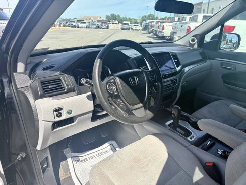 Used 2016 Honda Pilot EX image 12
