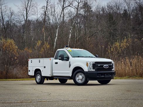 Used 2019 Ford F350 XL w/ Power Equipment Group image 2
