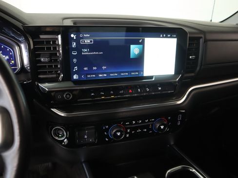 Used 2023 Chevrolet Silverado 1500 LTZ image 5