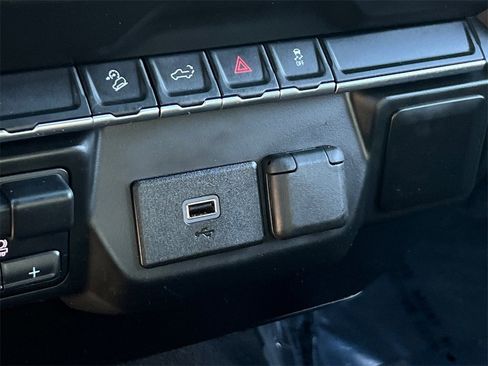 Used 2019 Chevrolet Silverado 1500 Custom Trail Boss image 23