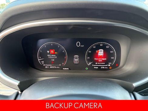 Used 2025 Acura MDX w/ Technology Package image 13