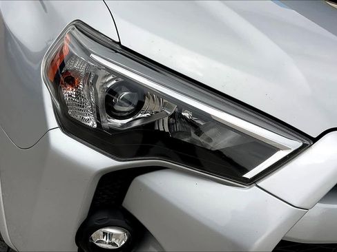 Used 2023 Toyota 4Runner SR5 image 27