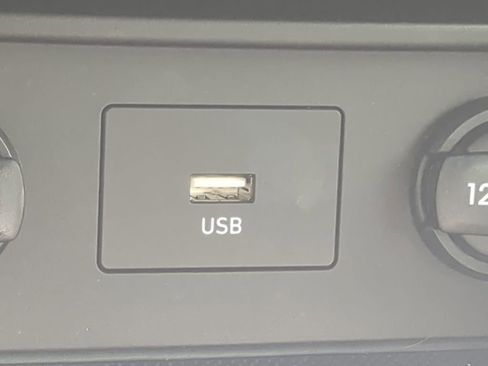 Used 2022 Hyundai Kona SEL image 21