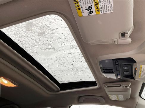 Used 2023 Subaru Crosstrek 2.5i Limited image 14