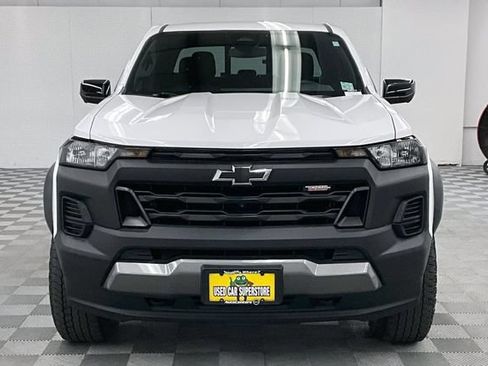 Used 2023 Chevrolet Colorado Trail Boss w/ Technology Package AWD/4WD image 4