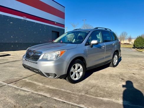 Used 2015 Subaru Forester 2.5i Premium w/ All-Weather Package AWD/4WD image 1