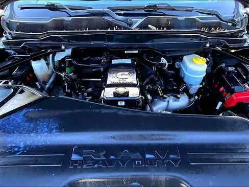 Used 2022 RAM 3500 Laramie image 31