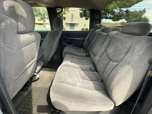 Used 2007 Chevrolet Silverado 1500 LT w/ Skid Plate Package AWD/4WD image 11