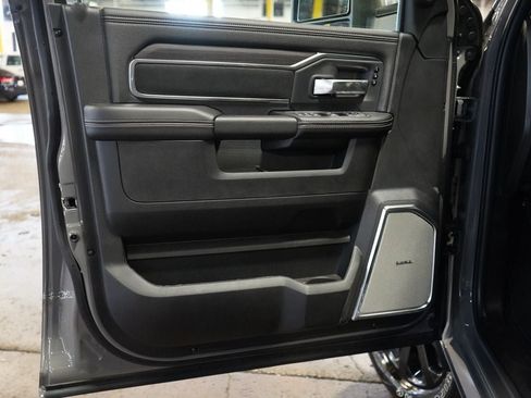 New 2026 RAM 2500 Laramie AWD/4WD image 22