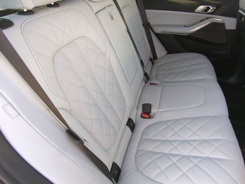 New 2026 BMW X5 xDrive40i w/ Climate Comfort Package AWD/4WD image 13