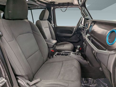 Used 2020 Jeep Wrangler Unlimited Sport image 18