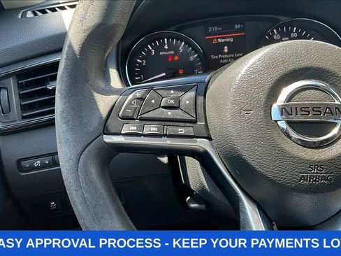 Used 2019 Nissan Rogue S AWD/4WD image 11