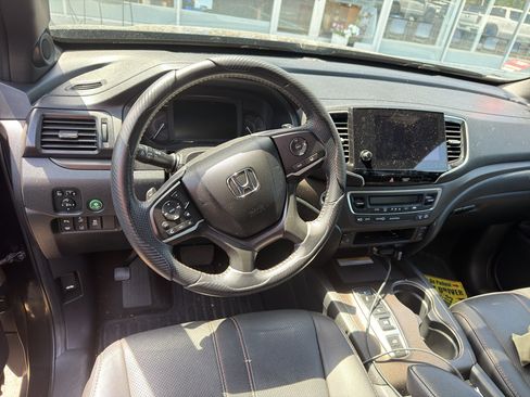 Used 2022 Honda Passport TrailSport image 8