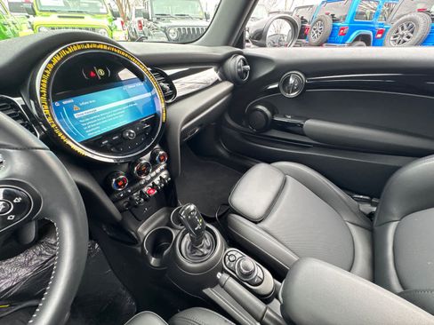 Used 2022 MINI Cooper S image 25