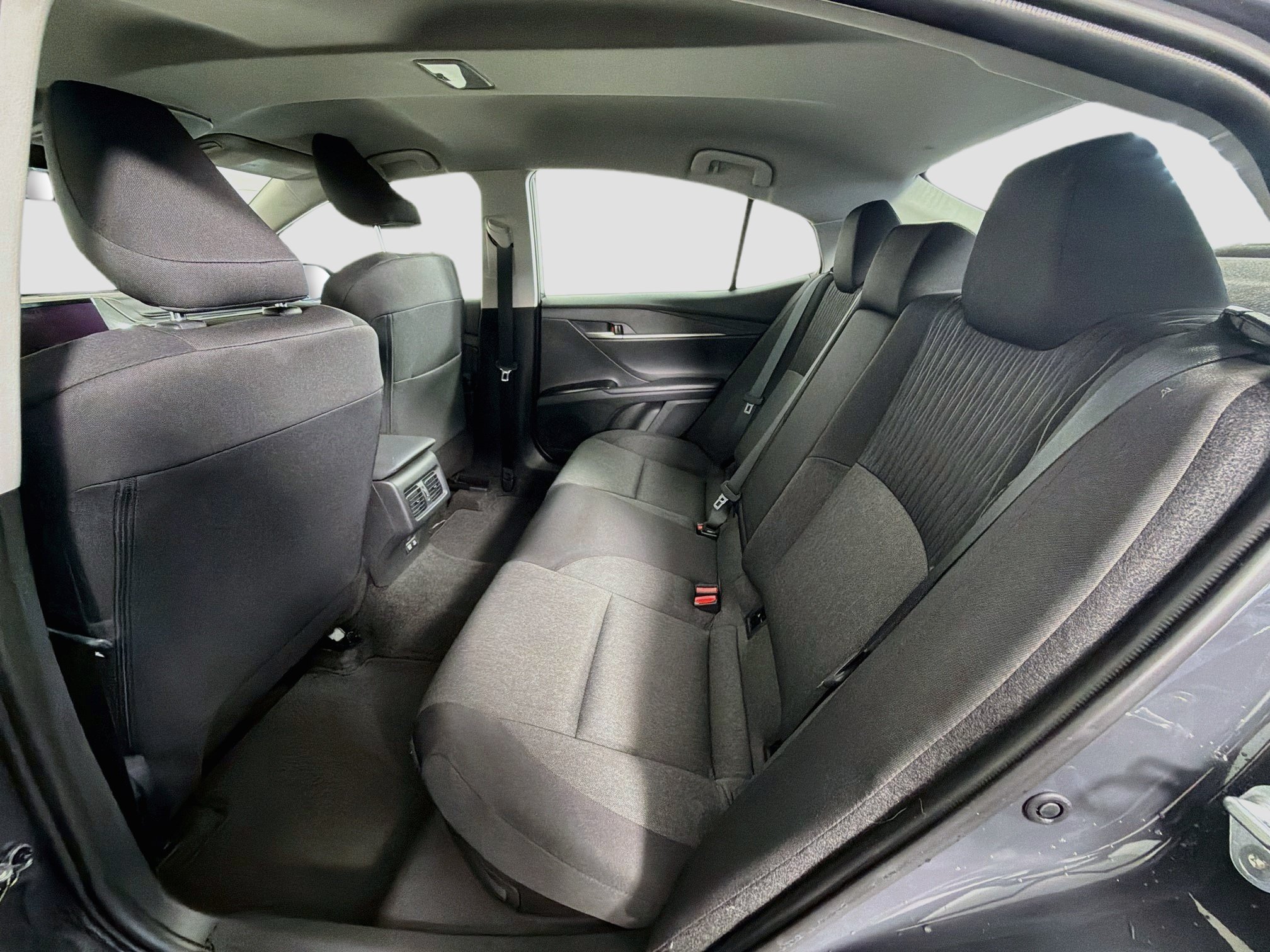 Used 2026 Toyota Camry LE FWD image 28