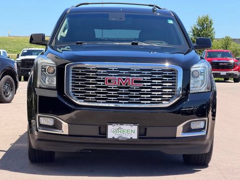 Used 2018 GMC Yukon XL Denali w/ Open Road Package AWD/4WD image 6