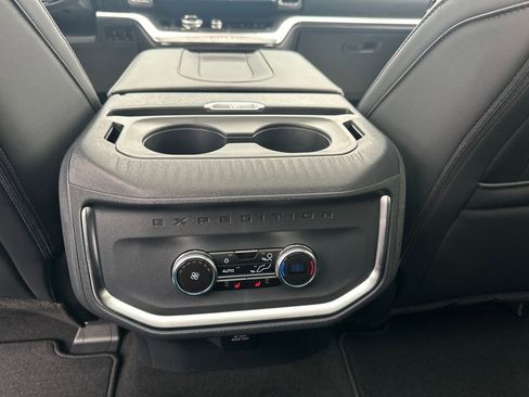 New 2025 Ford Expedition Platinum w/ Stealth Performance Package image 51